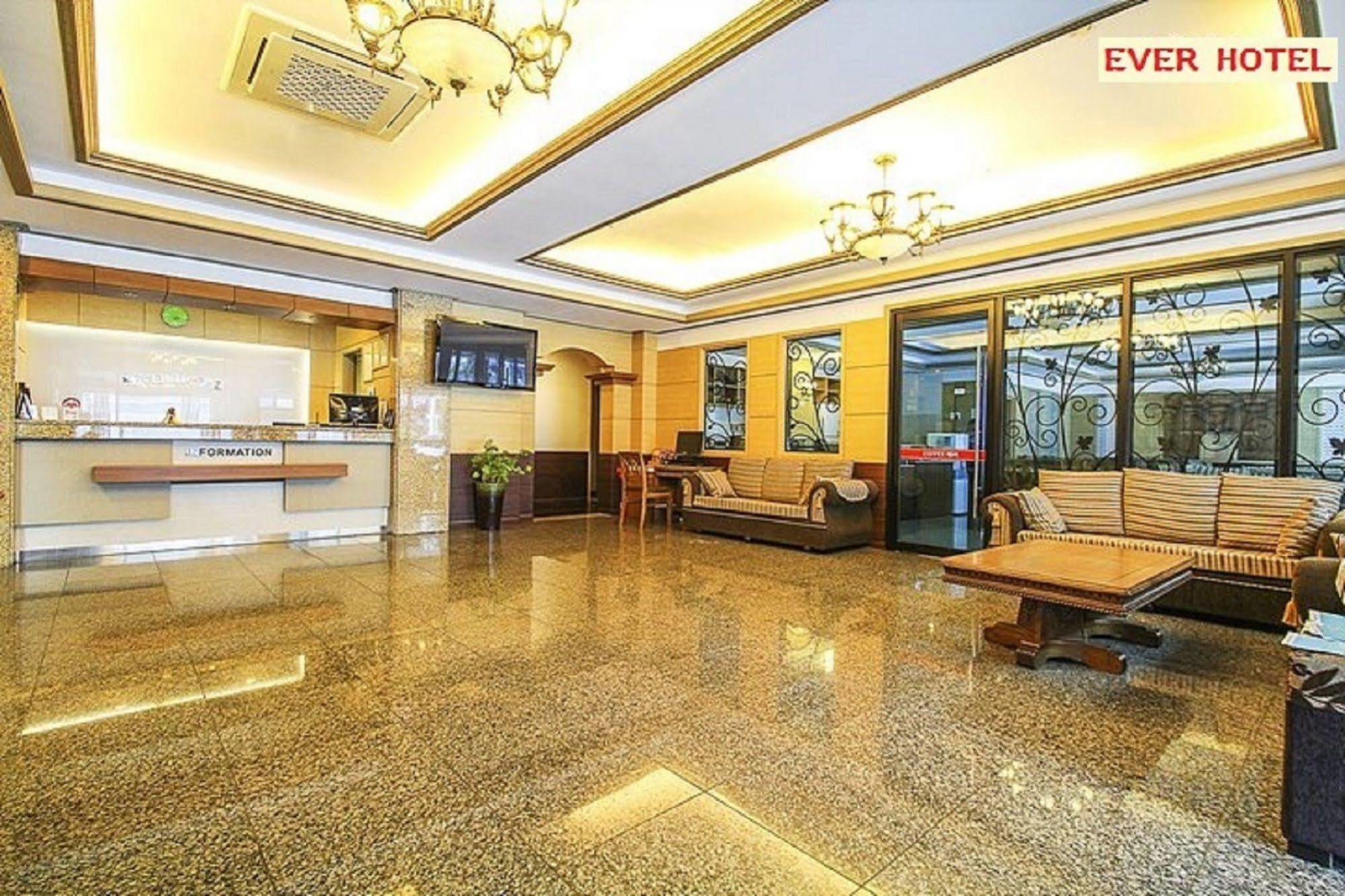 Ever Hotel Jeju Exteriör bild